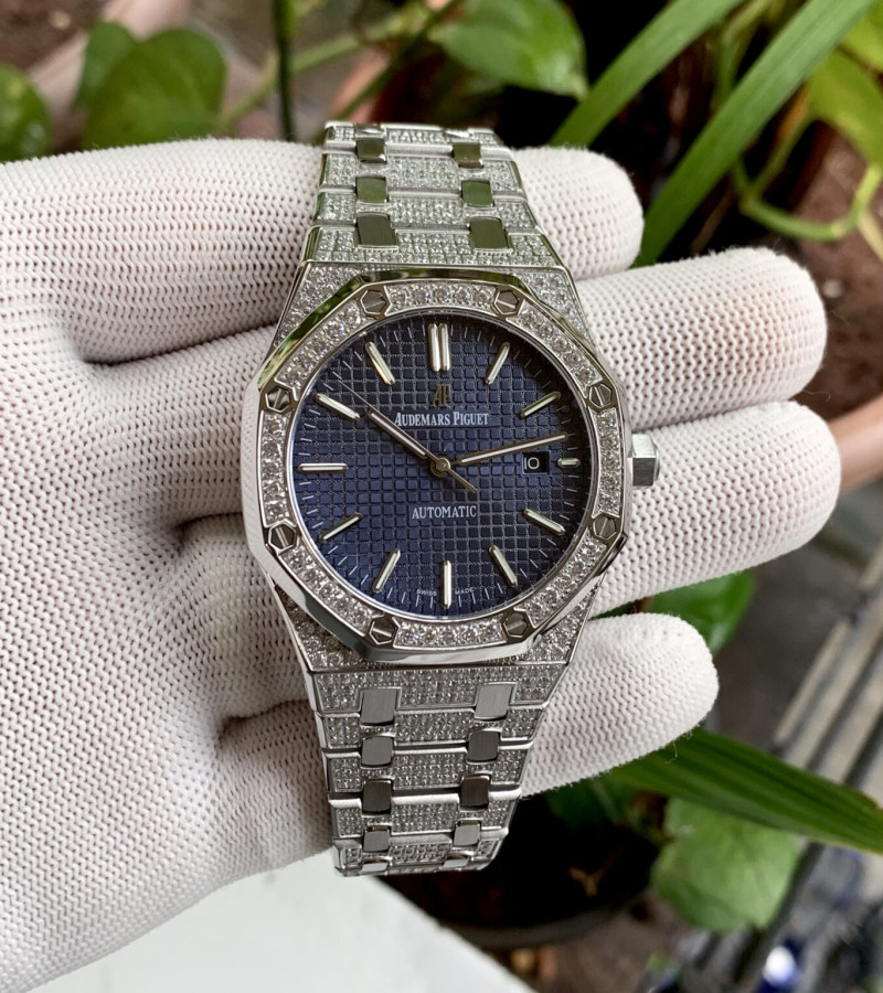 AUDEMARS PIGUET ROYAL OAK DIAMOND EDITION SILVER-BLUE