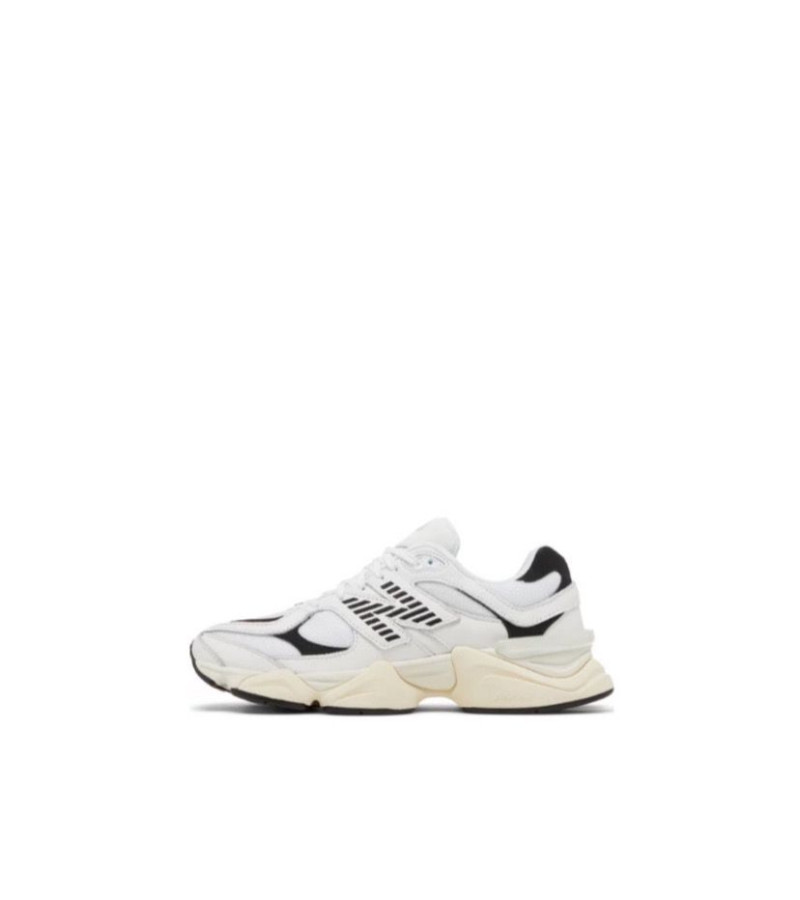 9060 'White Black'