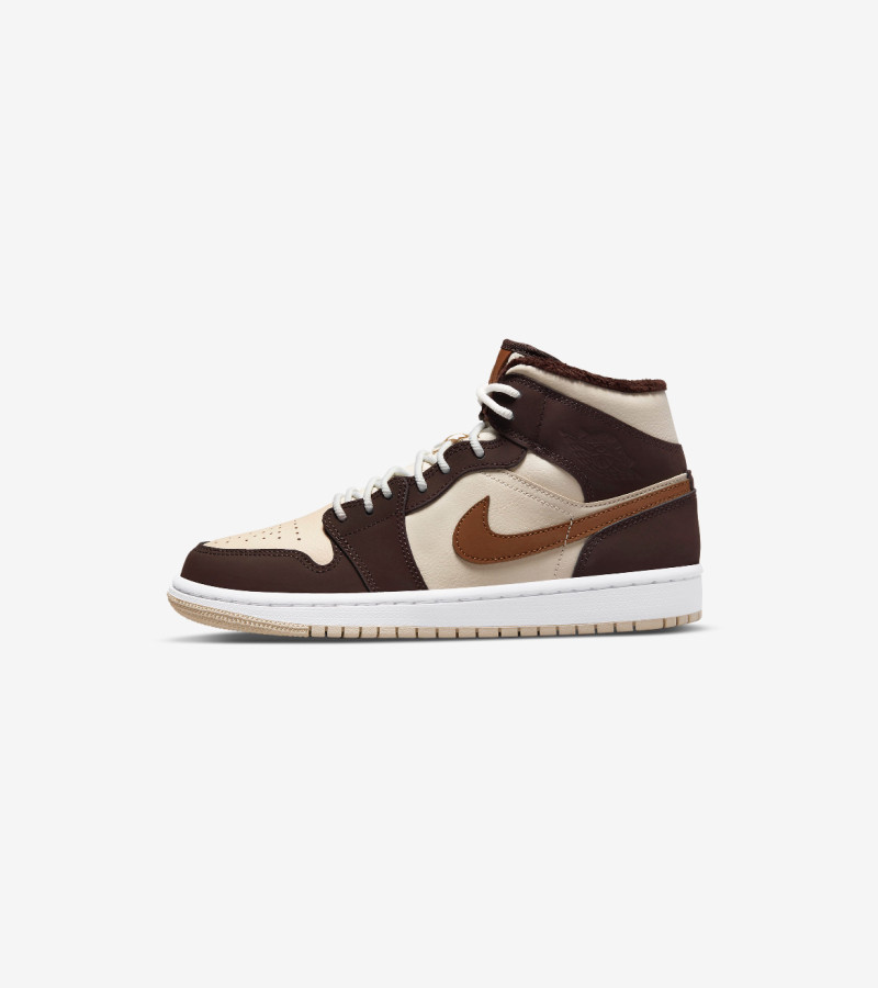 Air Jordan 1 Mid Oatmeal